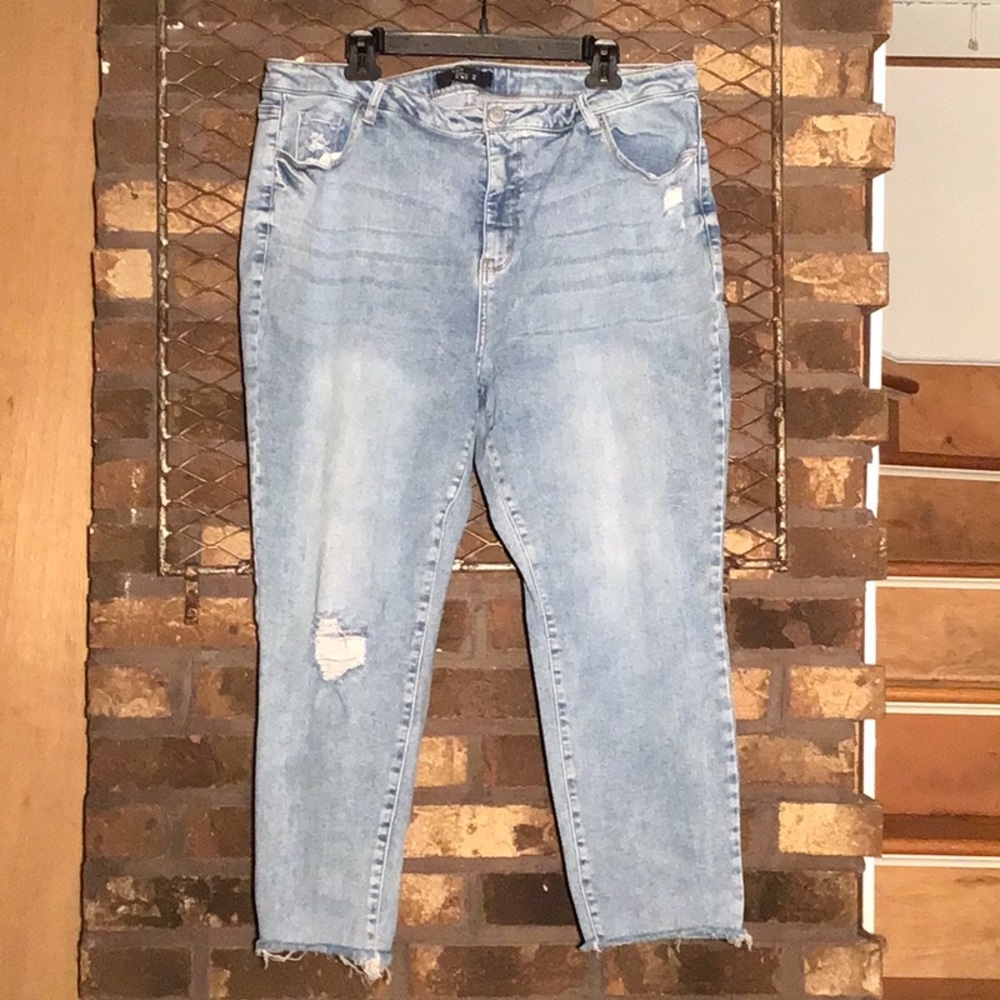 Stitch Star distressed jeans light blue 22